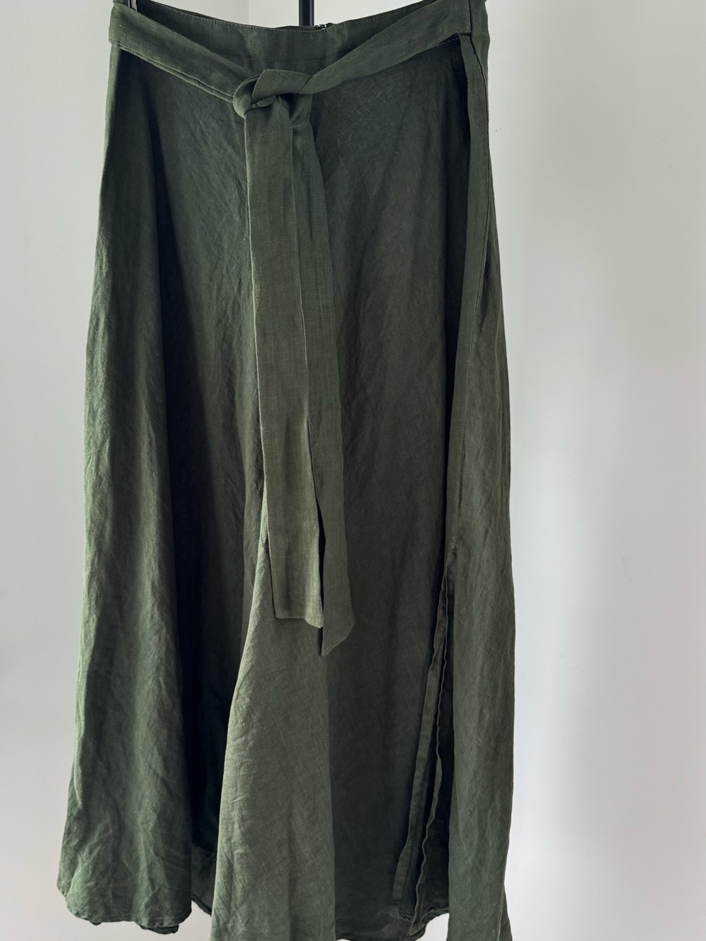 Velvet by Graham & Spencer Hunter Green Midi Wrap Linen Skirt - Picture 5 of 16